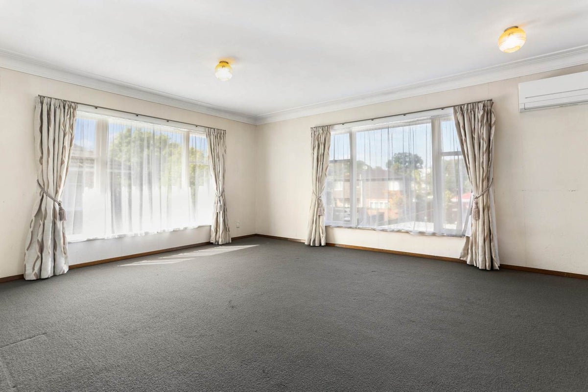 1/22 Cornwall Park Avenue, Epsom, Auckland - Carousel 2