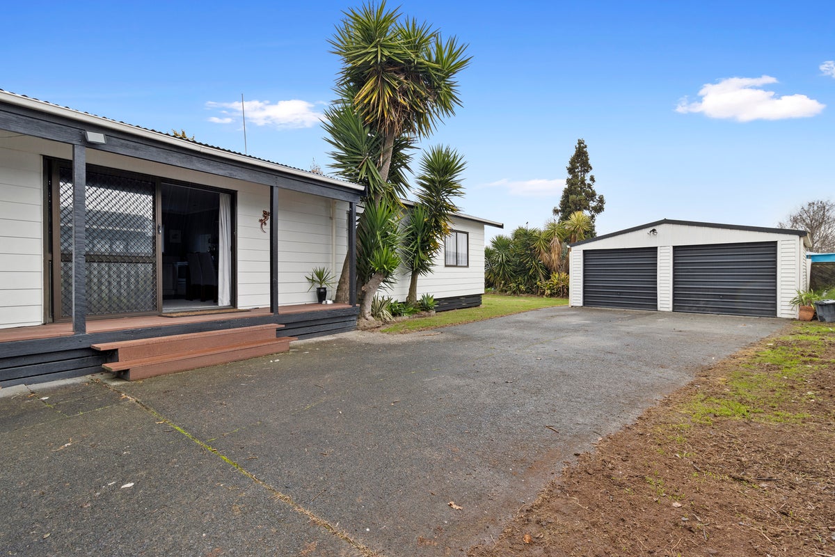 54 Odlin Crescent, Nawton, Hamilton - Carousel 2
