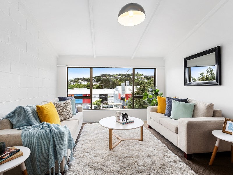 9/29 Main Road, Tawa, Wellington - Carousel 1