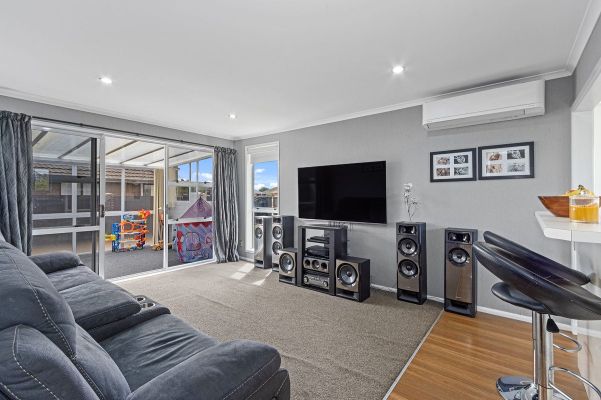 52 Awatea Road, Hornby, Christchurch - Carousel 2