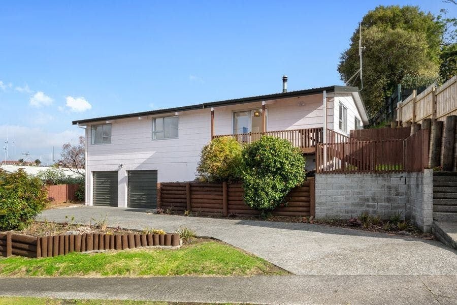 4 Grosmont Terrace, Brookfield, Tauranga - Carousel 13