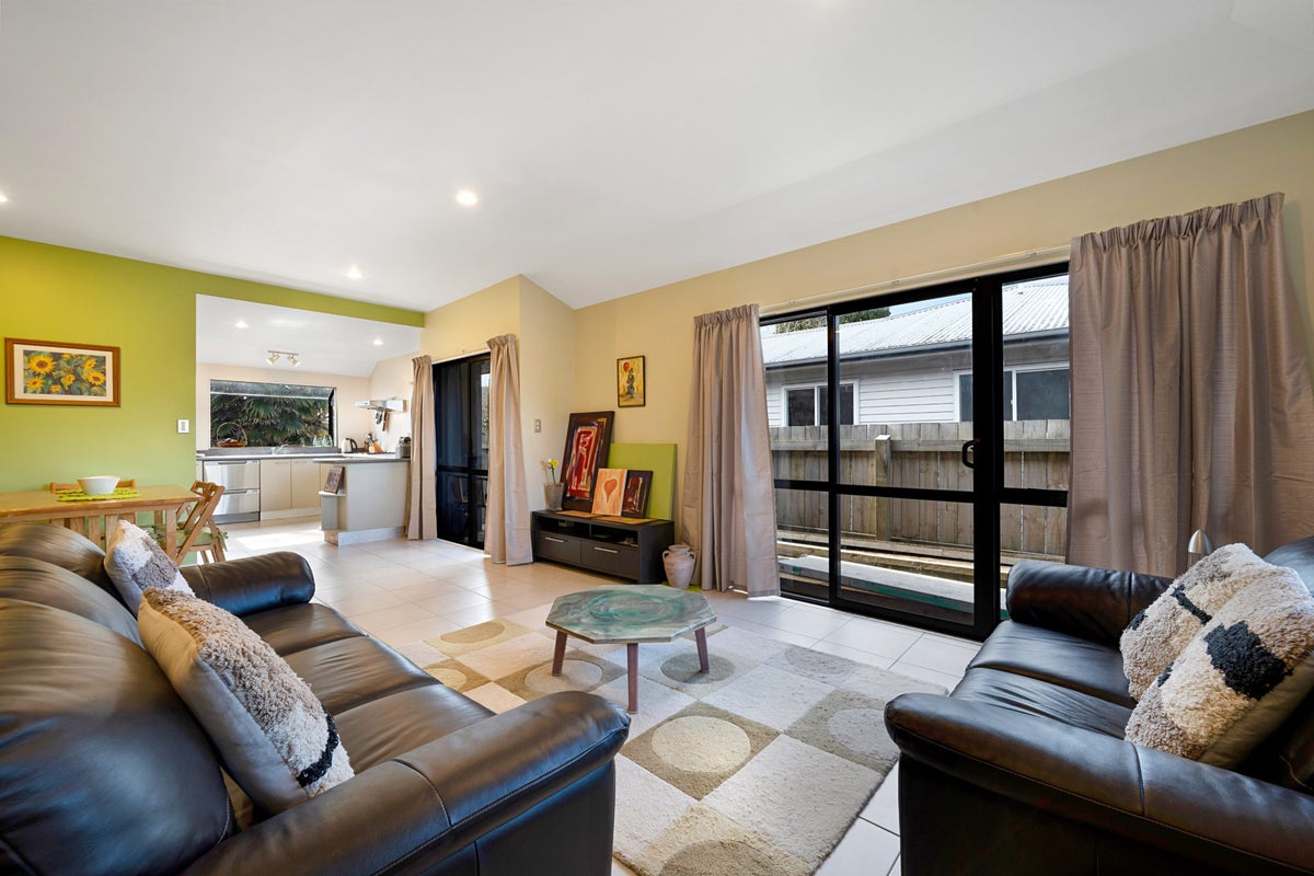 12A Mead Street, Avondale, Auckland - Carousel 2