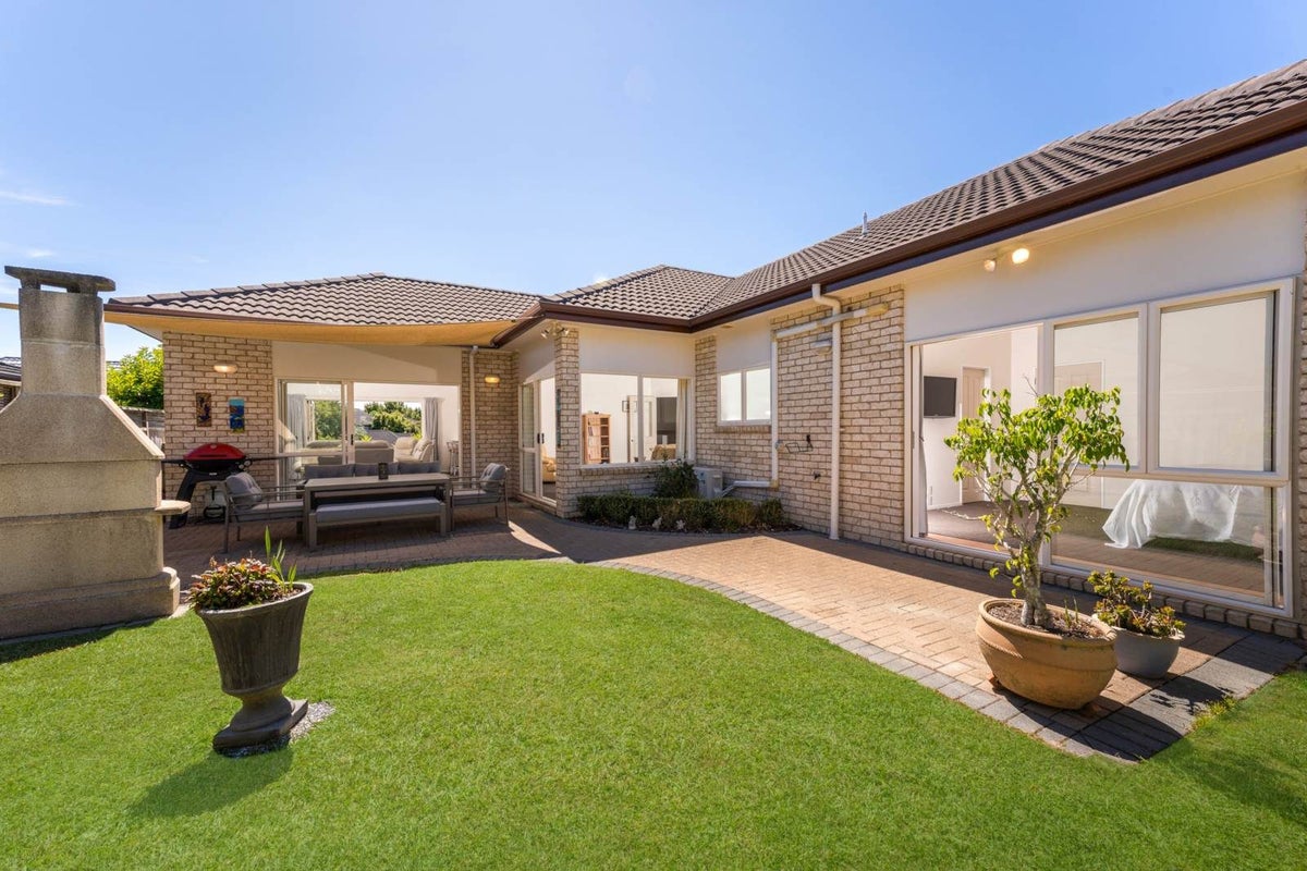 13 Red Oak Place, Schnapper Rock, Auckland - Carousel 2