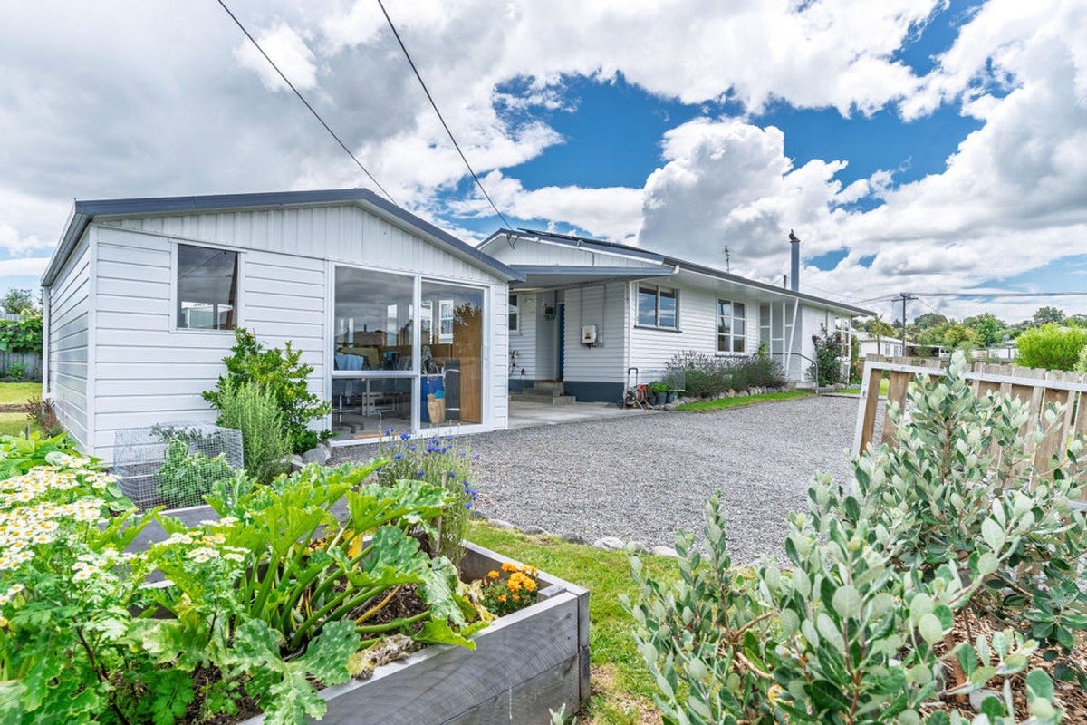 2 Hinau Place, Masterton, Masterton, Wellington - Carousel 1
