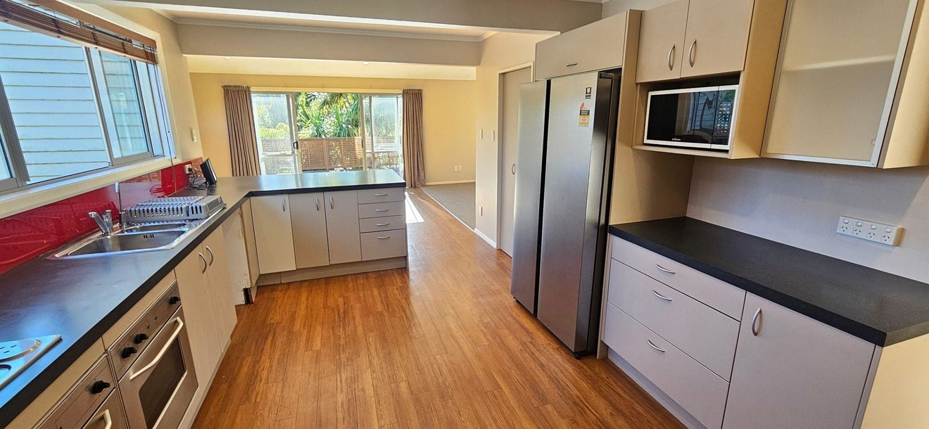 23 Jillett Street, Titahi Bay, Porirua - Carousel 2