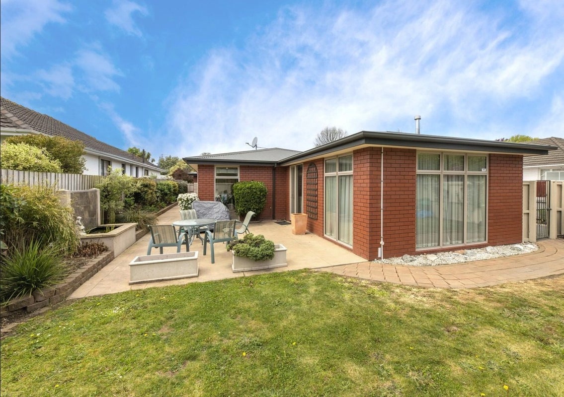 18 Wayside Avenue, Burnside, Christchurch - Carousel 1