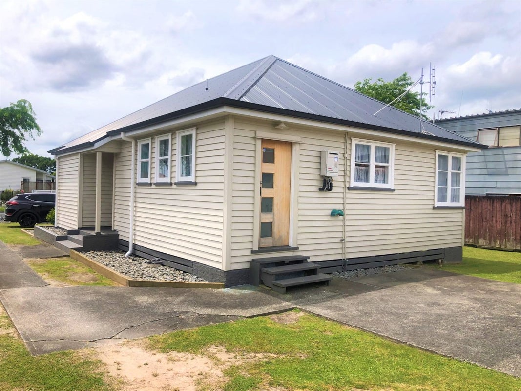 126 Fairfield Road, Fairfield, Hamilton - Carousel 1