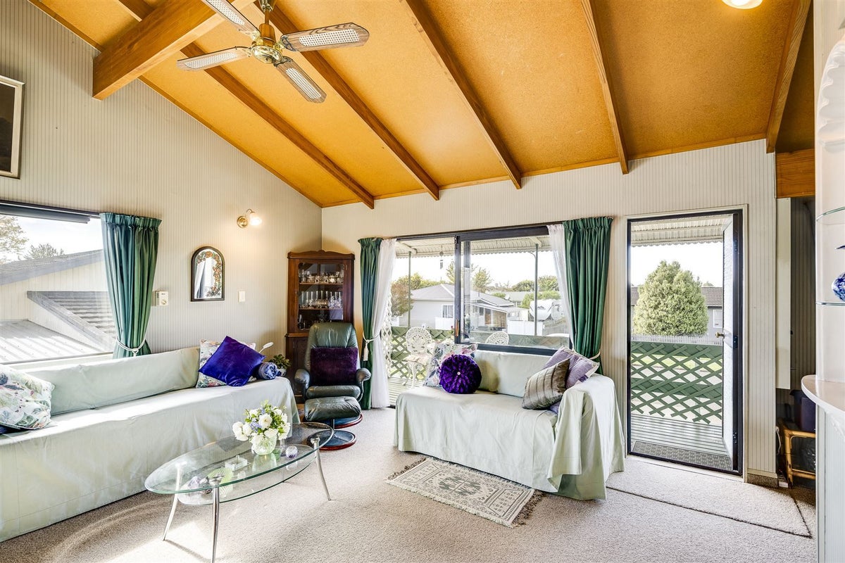 28A Bowling Road, Greenmeadows, Napier - Carousel 2