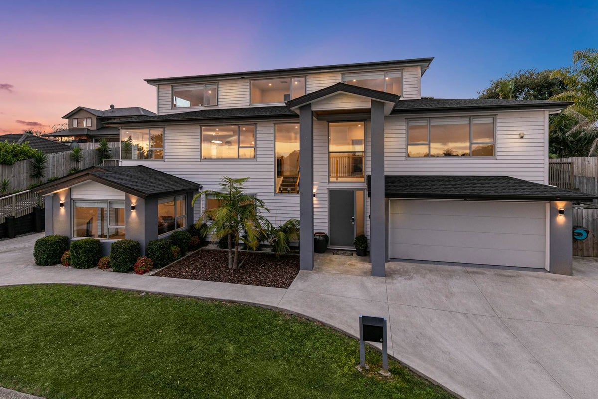 4 Northbrook Close, Greenhithe, Auckland - Carousel 1