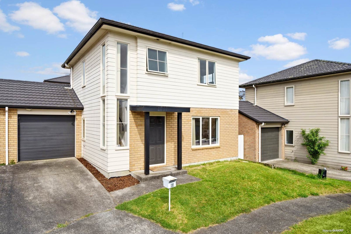 7 Charta Place, Sunnyvale, Auckland - Carousel 1