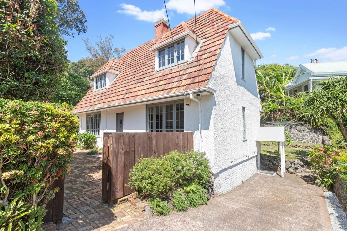 4 Bellevue Road, Mount Eden, Auckland - Carousel 2