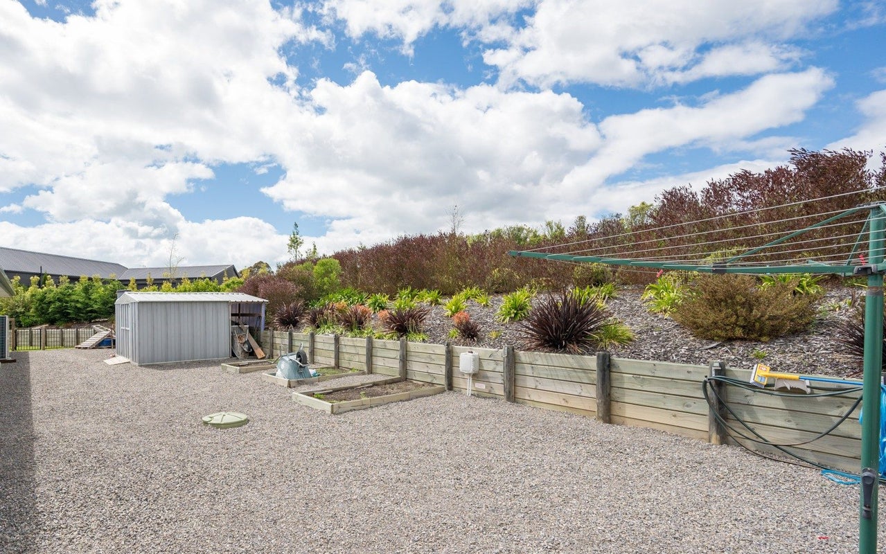 9 Kohuhu Lane, Redwood Valley - Carousel 19