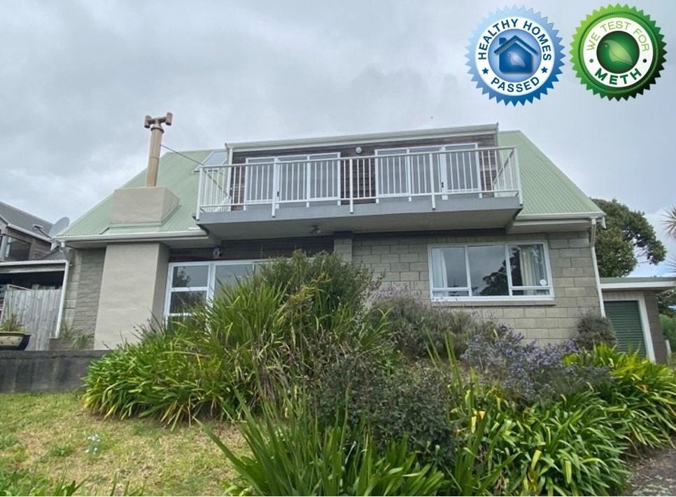 16 Queens Road, Waikanae Beach, Waikanae - Carousel 1
