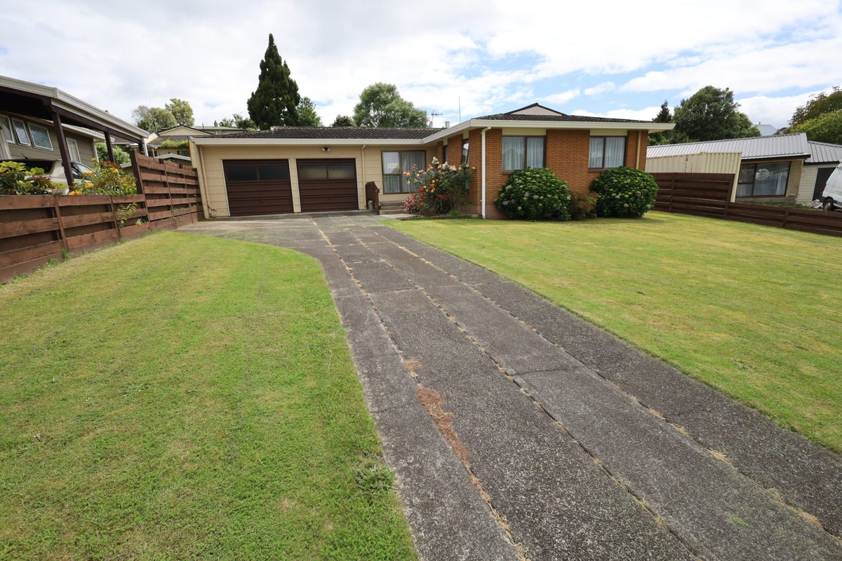 21 Birmingham Street, Judea, Tauranga - Carousel 2