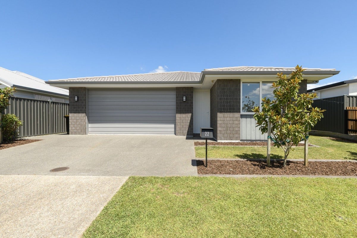 22 Tabraham Crescent, Pyes Pa, Tauranga - Carousel 1