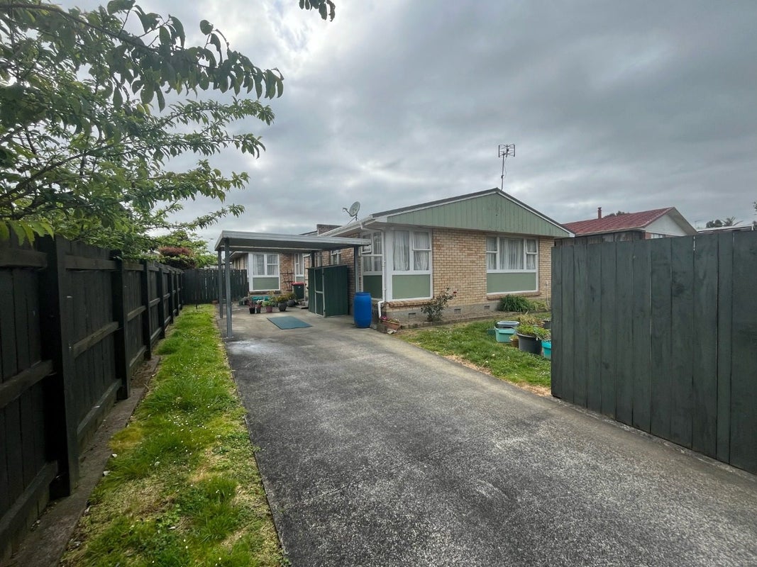 32 Callis Avenue, Opaheke, Papakura - Carousel 2