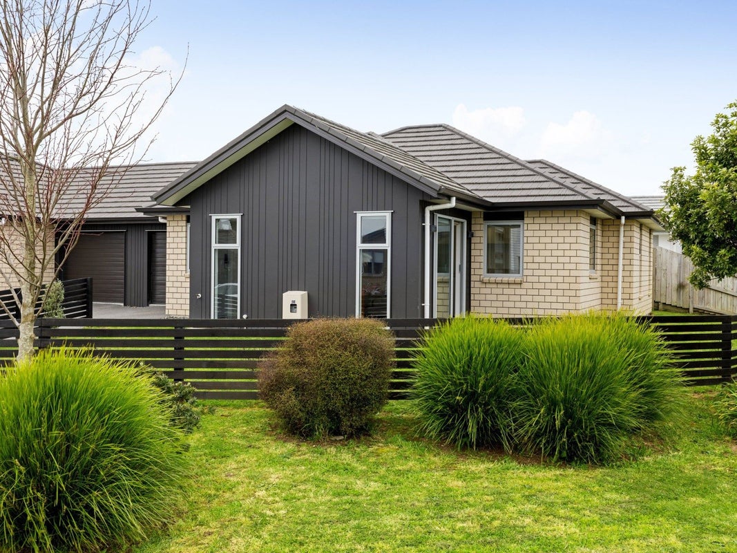2/3 Ekara Road, Flagstaff, Hamilton - Carousel 1