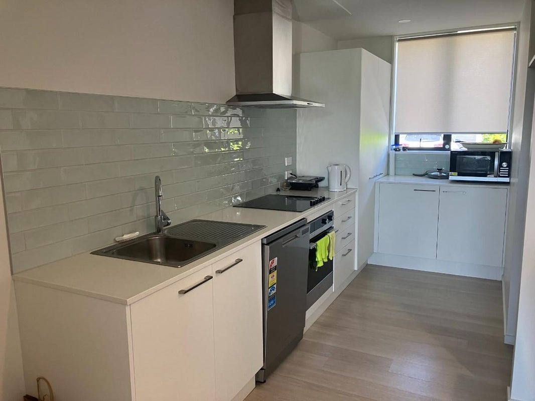 17 Verlamio Lane, Edgeware, Christchurch - Carousel 2