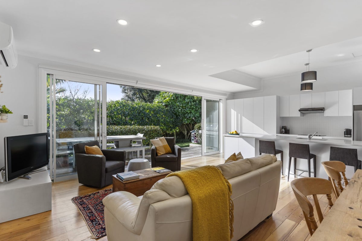 21C Kenyon Avenue, Mount Eden, Auckland - Carousel 2