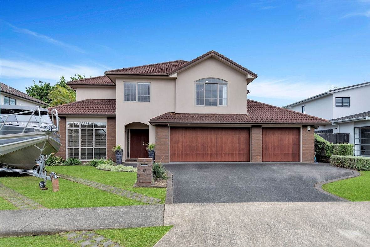 17 Pine Harbour Parade, Beachlands, Auckland - Carousel 1