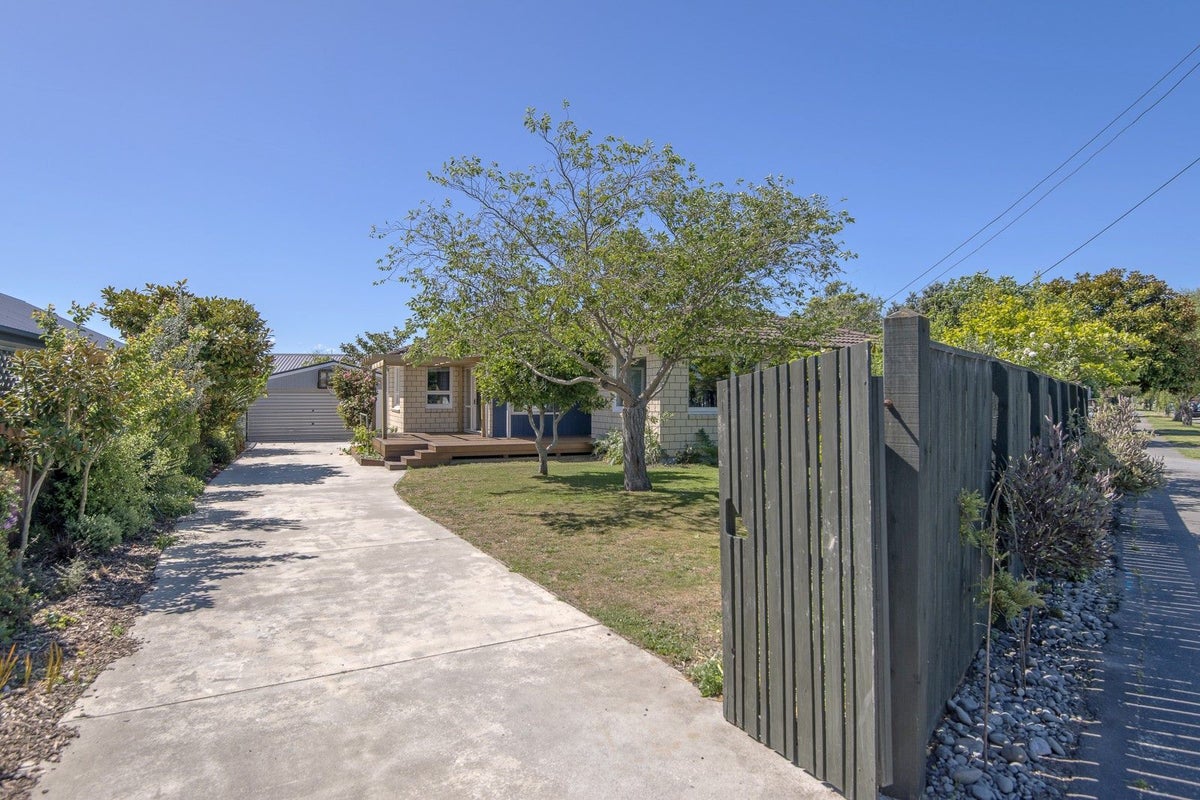 11 Marriotts Road, North New Brighton, Christchurch - Carousel 20
