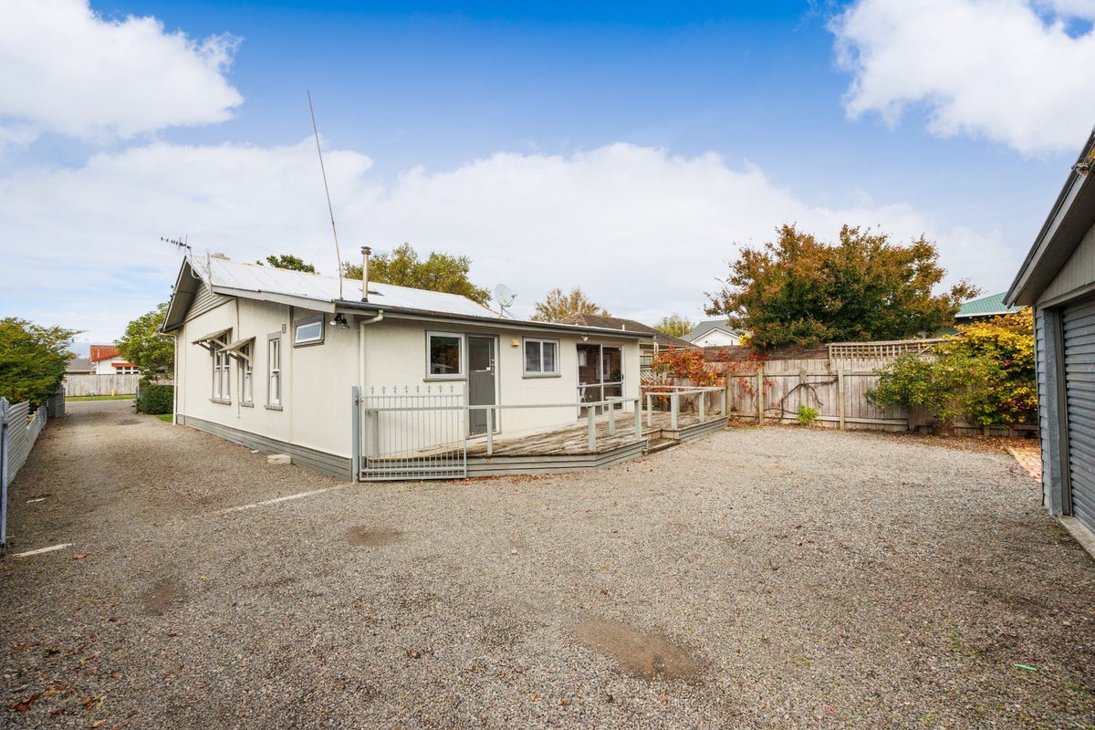 169 Ferguson Street, West End, Palmerston North, Manawatu / Whanganui - Carousel 2