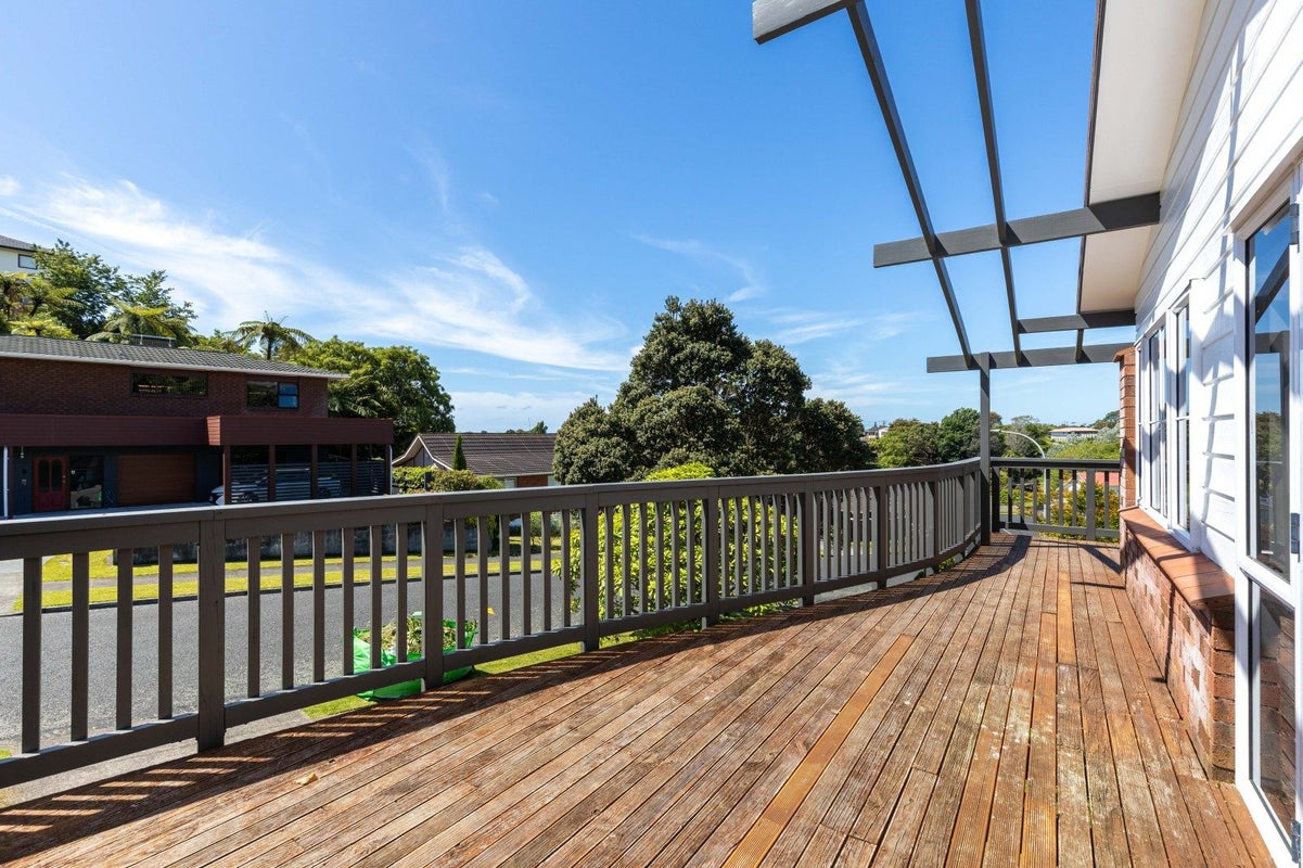 9 Cannon Street, Westown, New Plymouth - Carousel 2