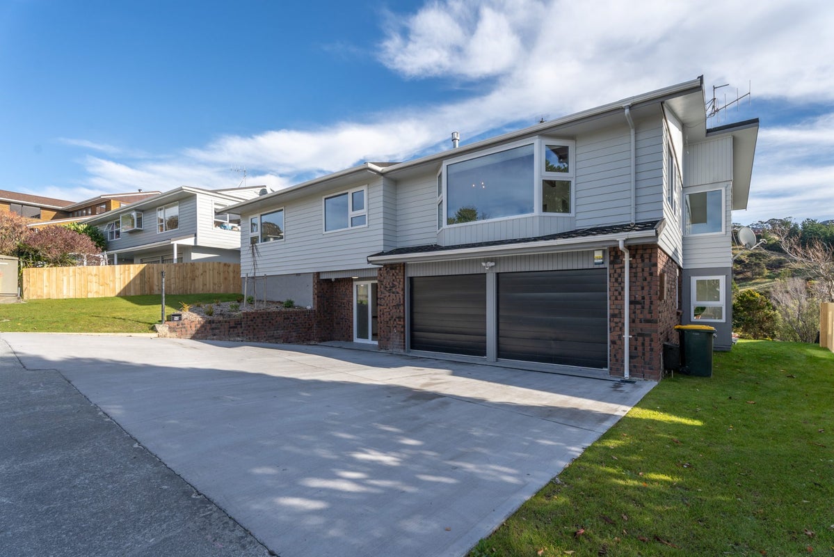 50 Exploration Way, Whitby, Porirua - Carousel 2