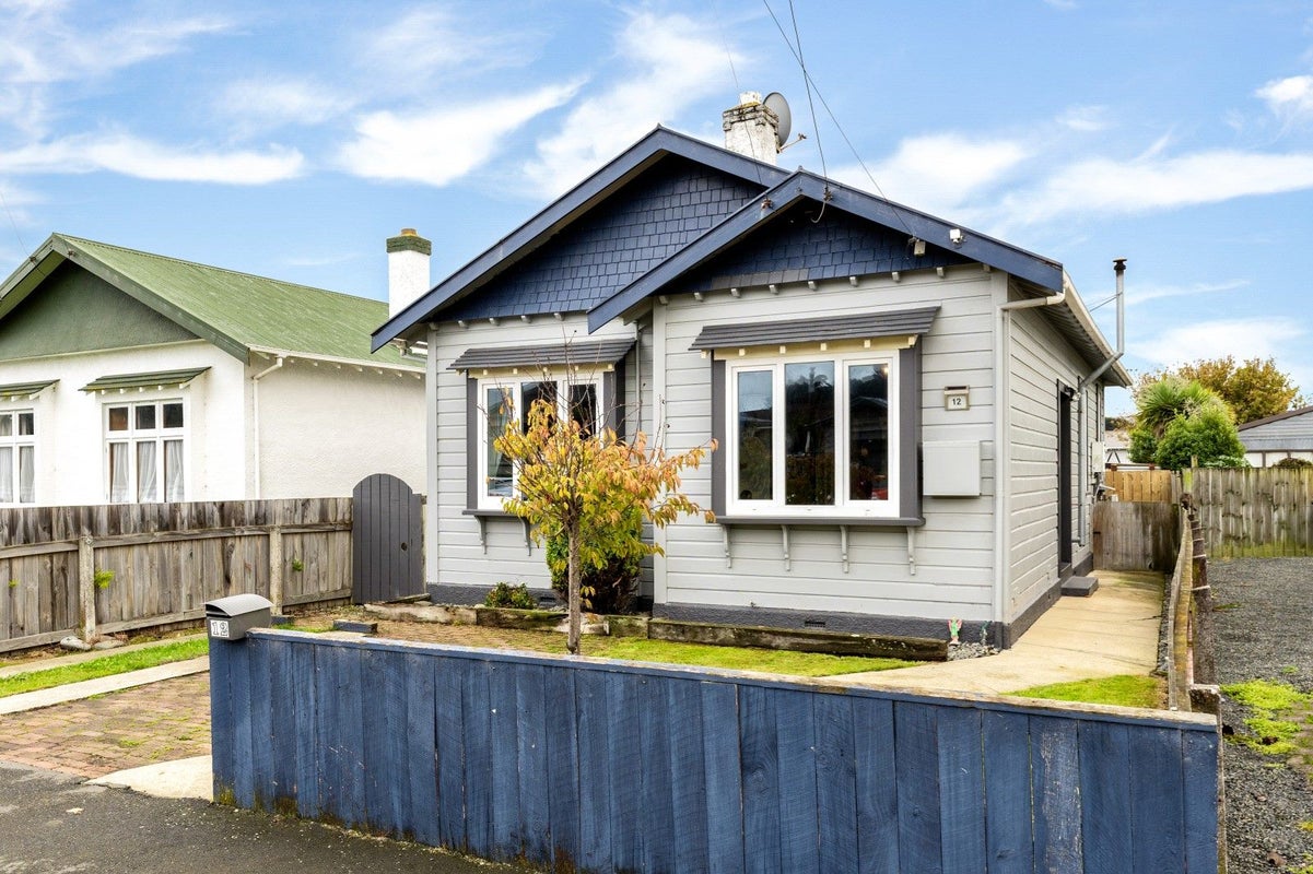 12 Crest Street, Tainui, Dunedin - Carousel 1