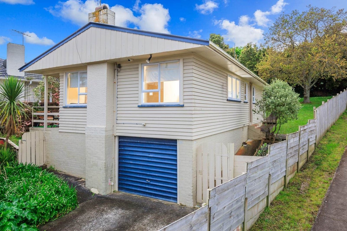 1/47 Merriefield Avenue, Forrest Hill, Auckland - Carousel 1