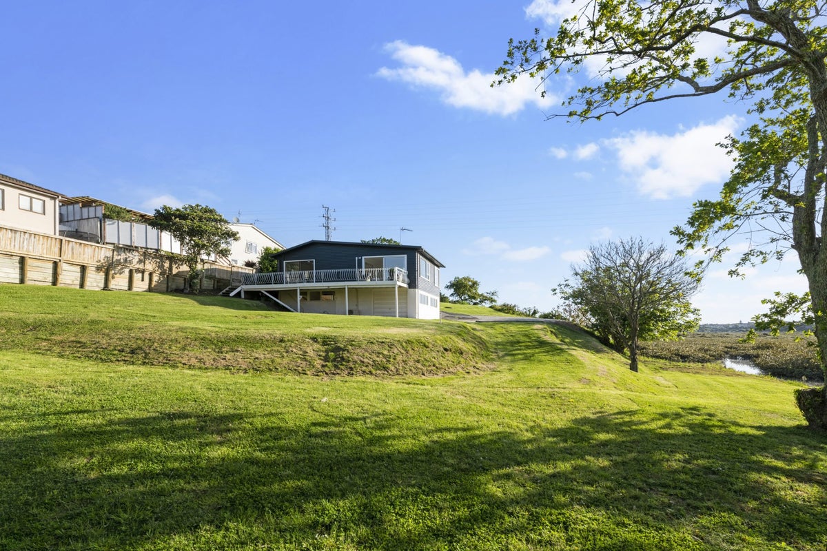 2 Francis Street, Hauraki, Auckland - Carousel 1