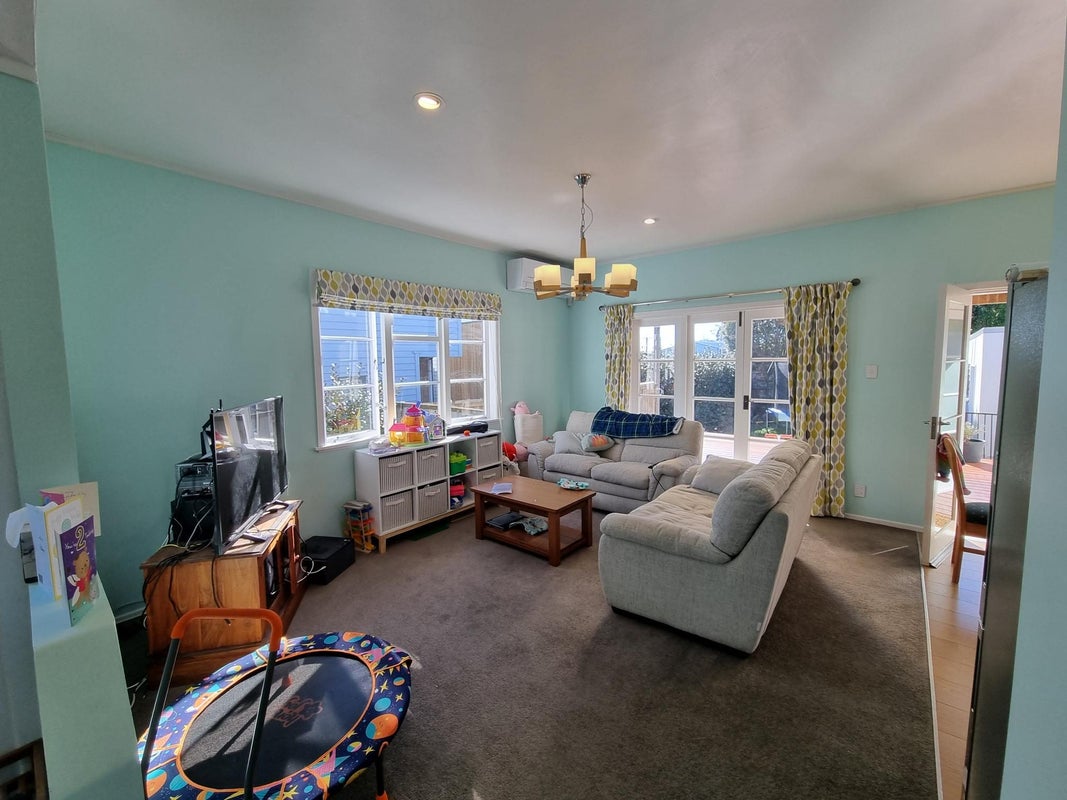 123 Point Chevalier Road, Point Chevalier, Auckland - Carousel 2
