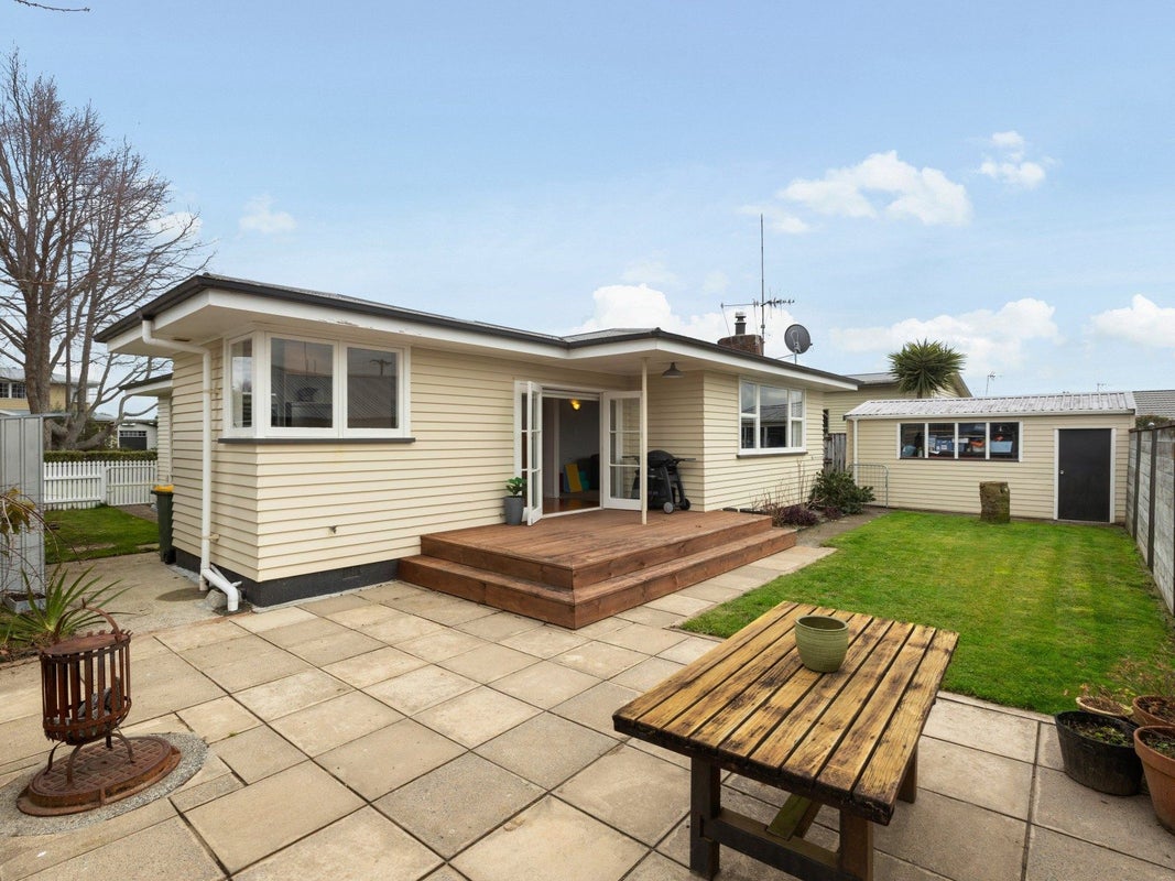 4 Dover Road, St Andrews, Hamilton - Carousel 2
