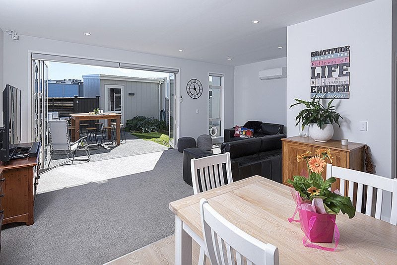 150 Seventh View Avenue, Beachlands, Auckland - Carousel 1
