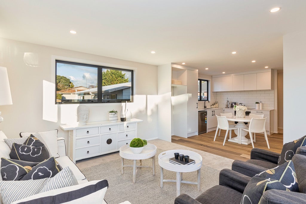 52B Waipani Road, Te Atatu Peninsula, Auckland - Carousel 1