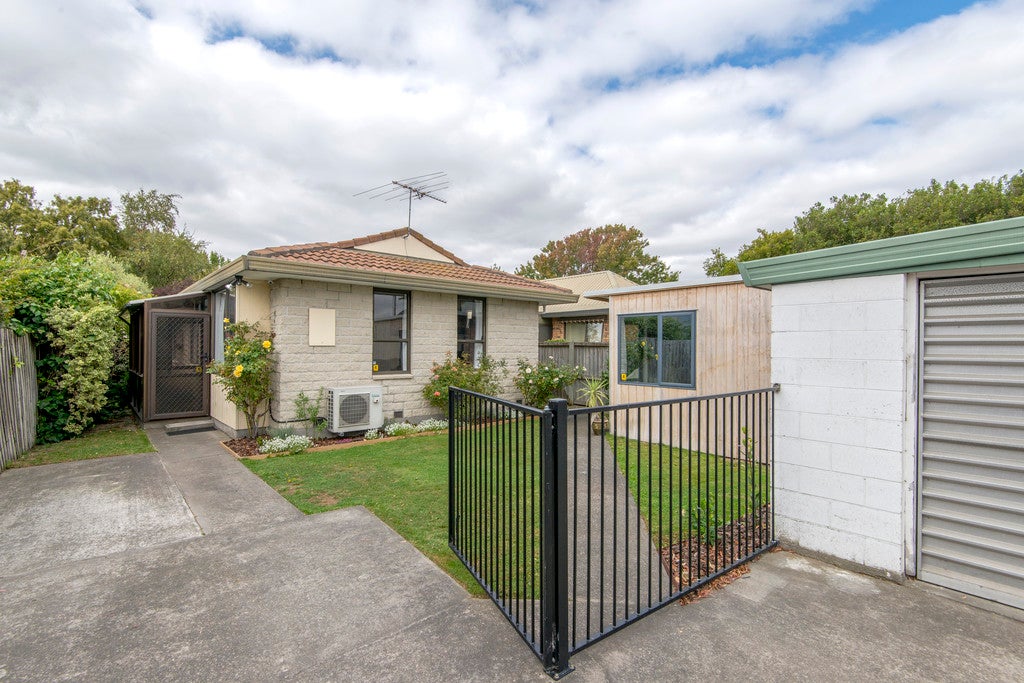 2/150 Aldwins Road, Phillipstown, Christchurch - Carousel 1