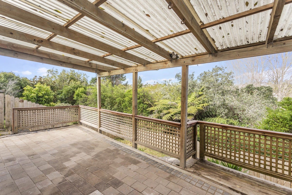 1/5 Pelican Lane, Unsworth Heights, Auckland - Carousel 6
