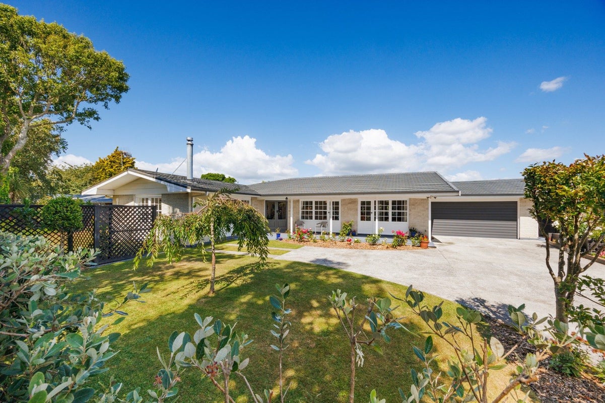 409 Ruahine Street, Terrace End, Palmerston North - Carousel 2