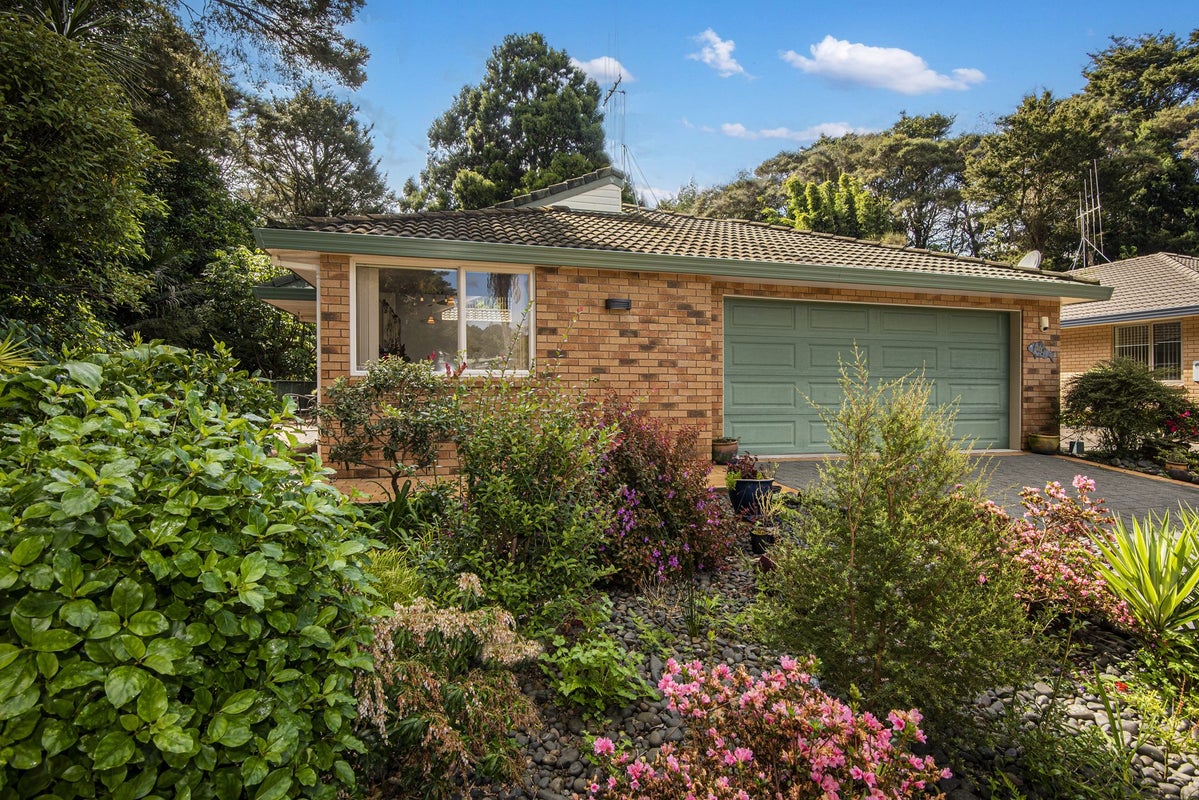 20 Garden Court, Woodhill, Whangarei - Carousel 1