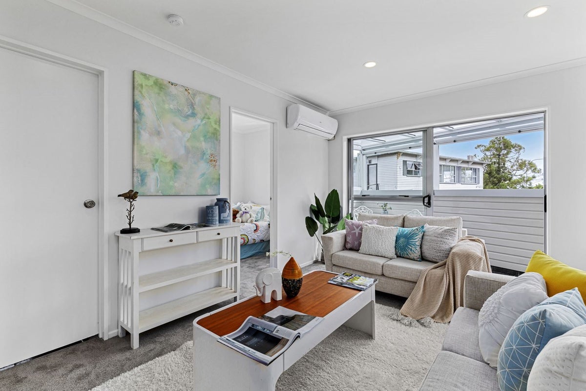 1/1553 Great North Road, Waterview, Auckland - Carousel 2