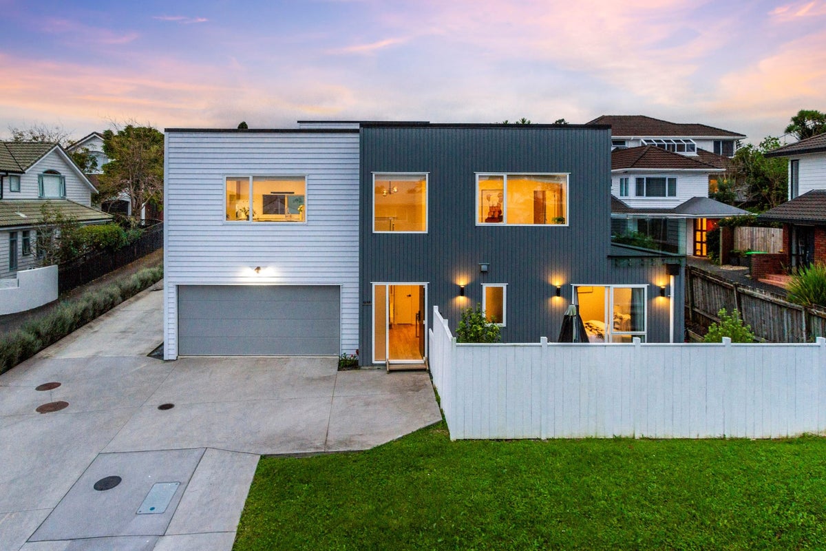12A Ringwood Street, Torbay, Auckland - Carousel 2