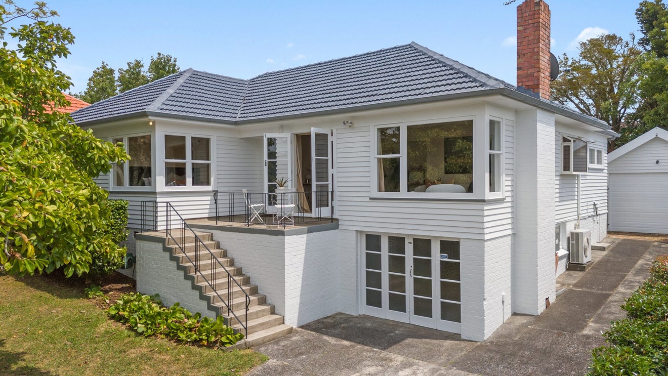 4 Athlone Road, Glendowie, Auckland - Carousel 1