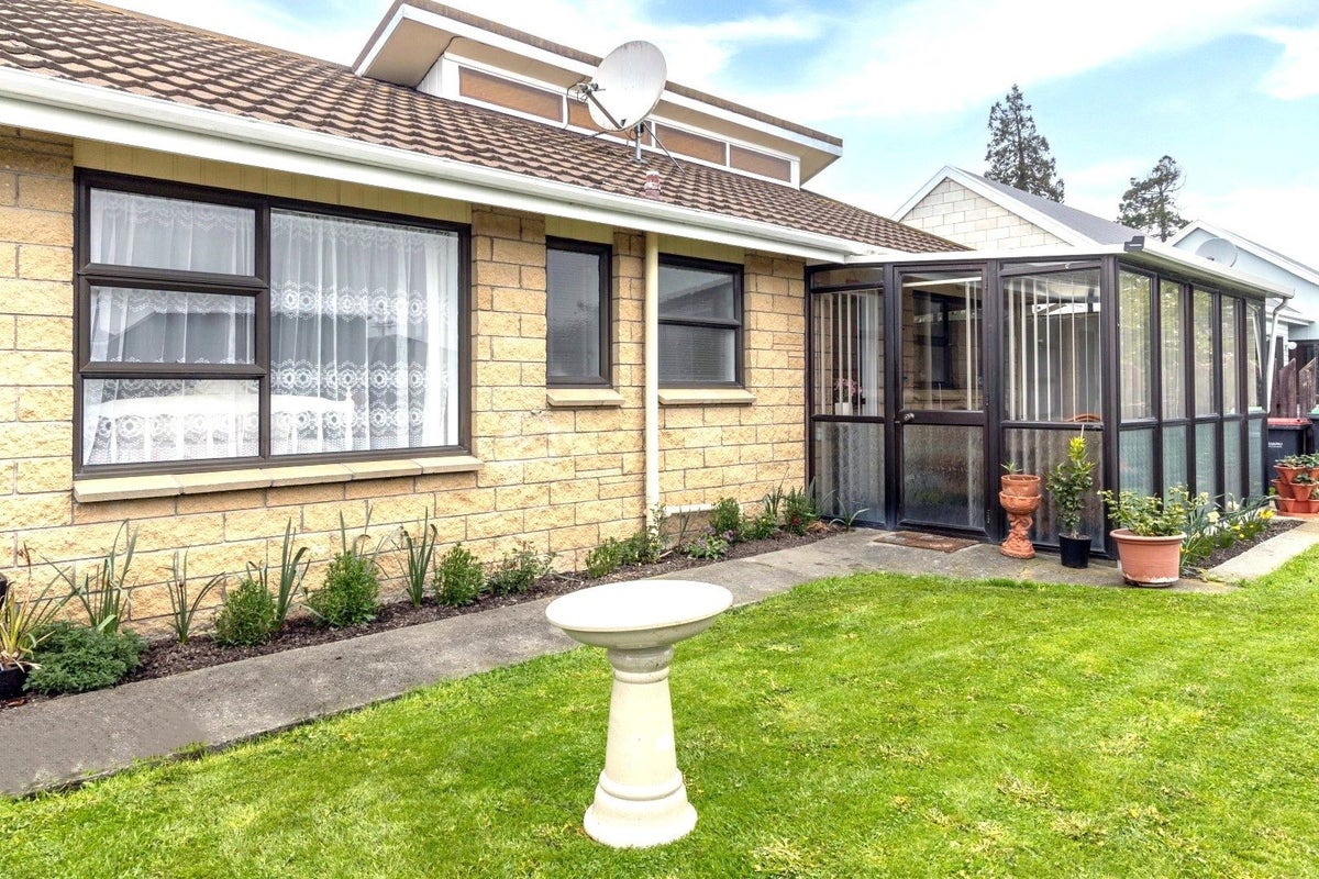 1/207 King Street, Temuka, Temuka - Carousel 1