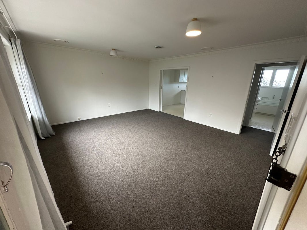 2/3 Grange Road, Mount Eden, Auckland - Carousel 2