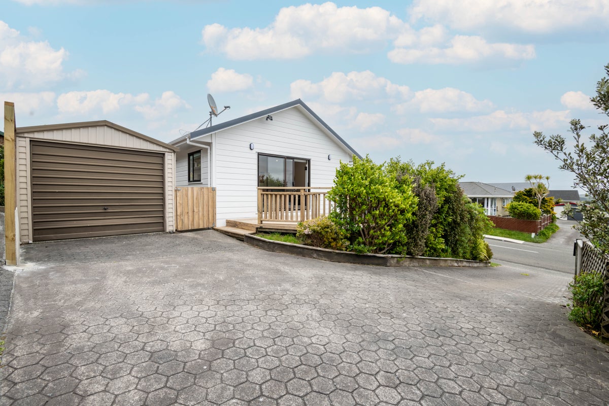 22A Woodridge Drive, Woodridge, Wellington - Carousel 2