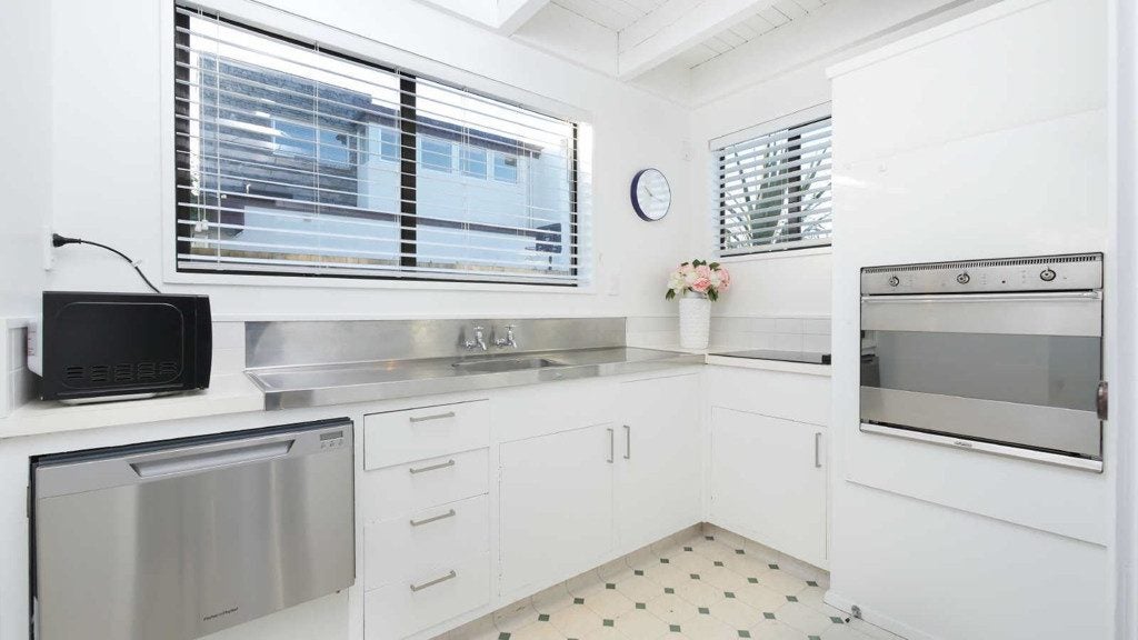 72A Aikmans Road, Merivale, Christchurch - Carousel 2
