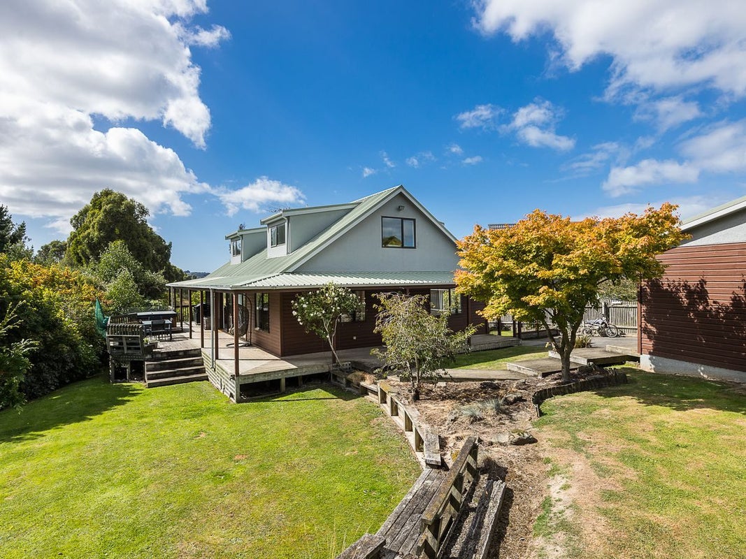 87 Walton Park Avenue, Fairfield, Dunedin - Carousel 1