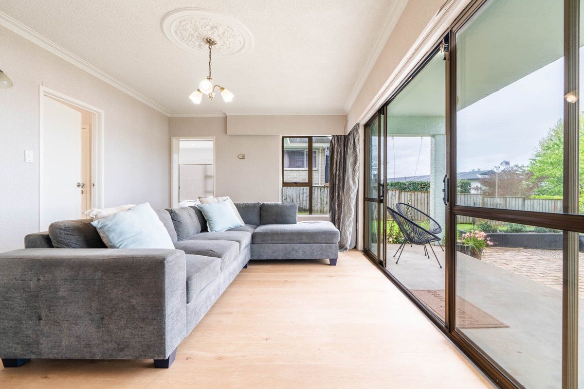 1733 Kihikihi Road, Te Awamutu, Te Awamutu - Carousel 2