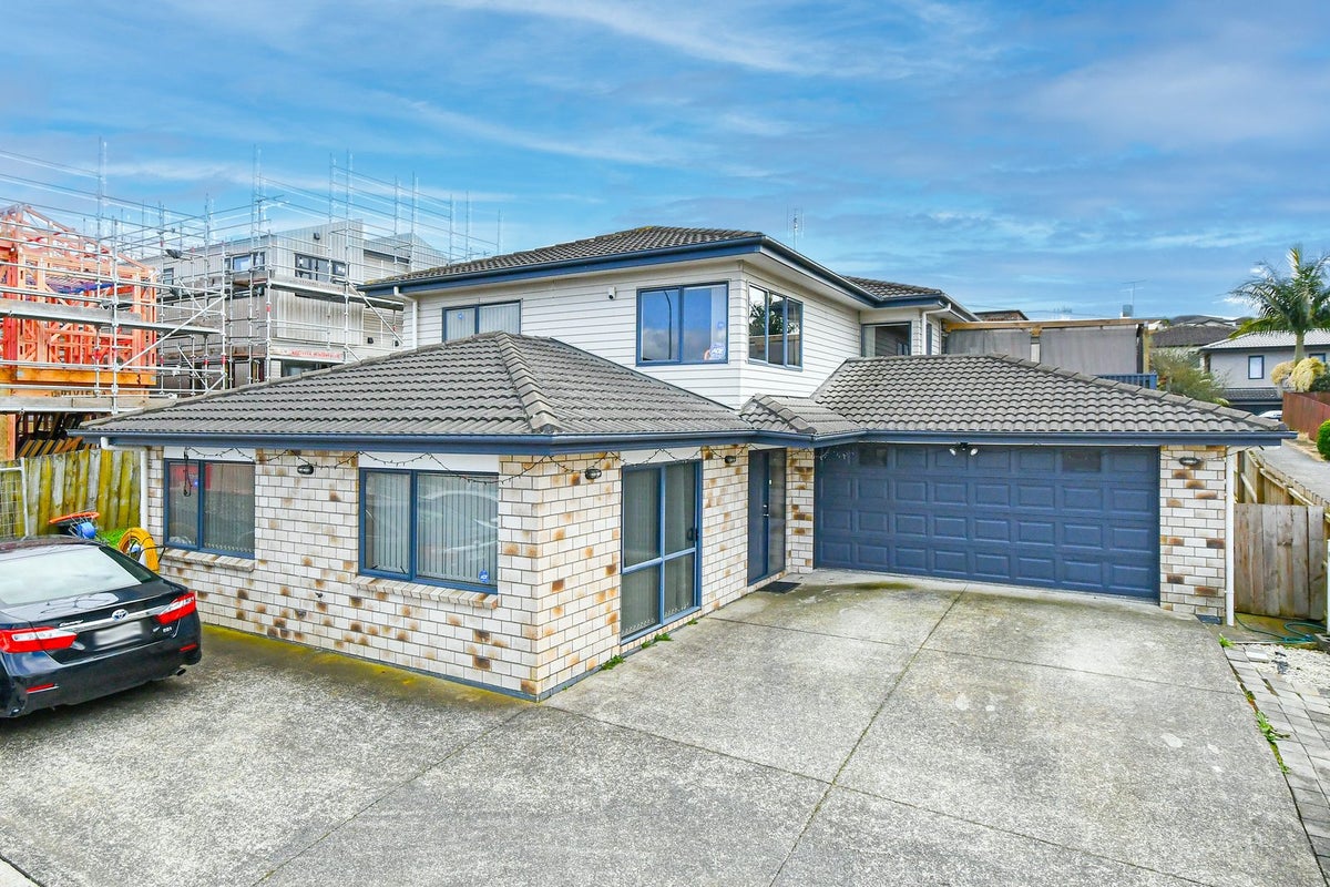 112 Alfriston Road, Manurewa, Auckland - Carousel 1