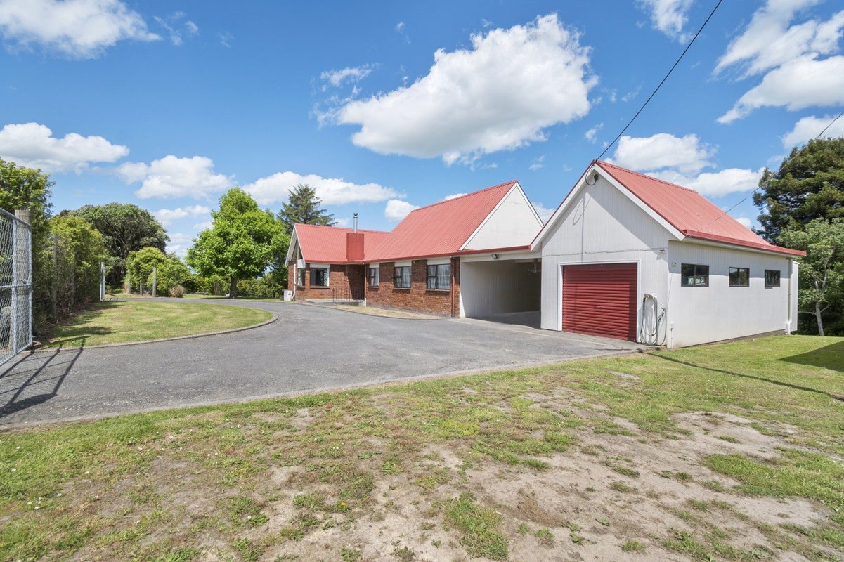 203 Fergusson Road, Halcombe, Feilding - Carousel 1